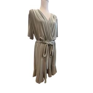 RED STAR NWT SAGE GREEN RUFFLED HEM WRAP TOP DRESS WAIST TIE WOMENS 1X